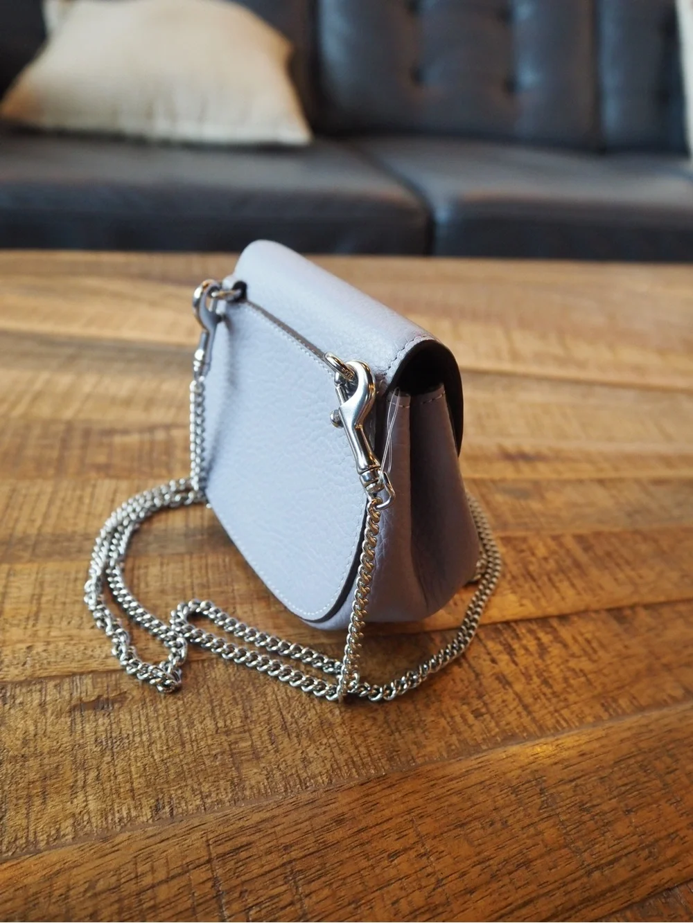 Coach compact pebble